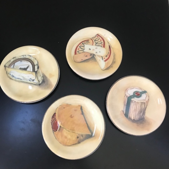 William Sonoma Italian Cheese Appetizer Plates NWOT